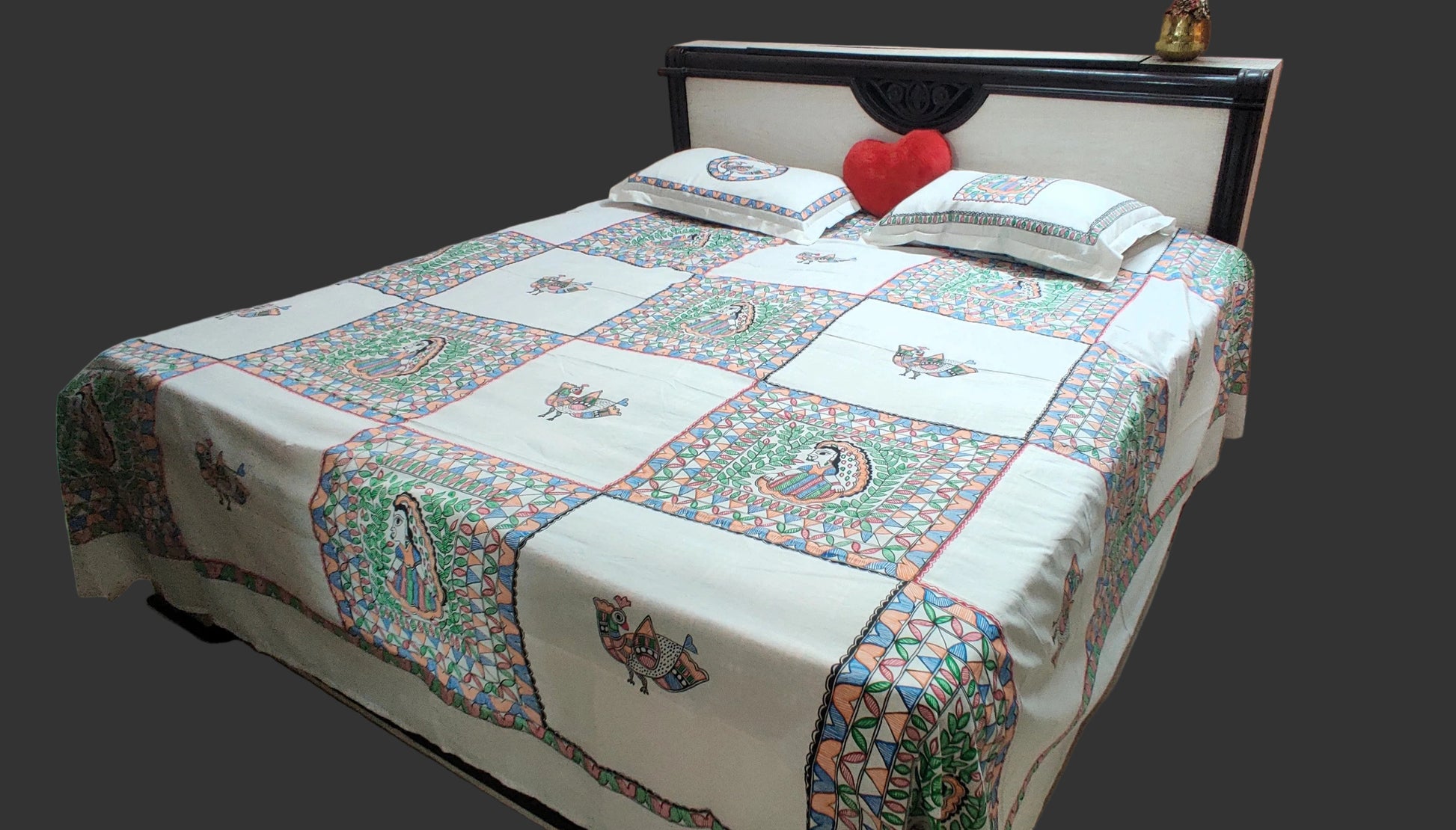 hand painted bedsheet feminine figure madhubani design