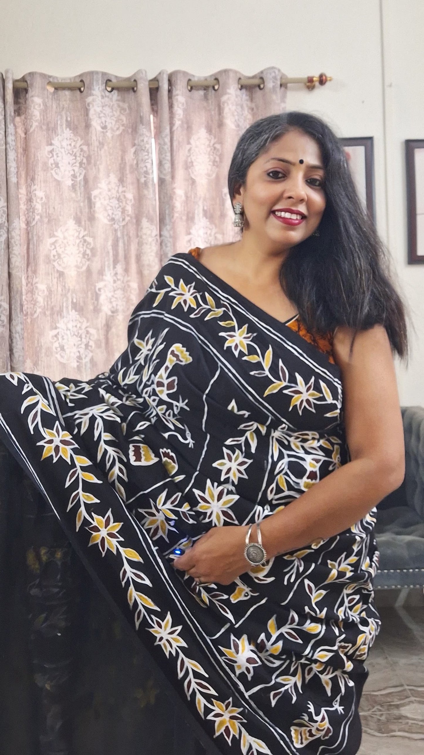 Sohrai Symphony – Hand-Painted Sohrai Art Katan Silk Saree